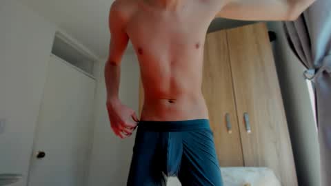 Snapshot of allangil chatting on October 15, 2:40 pm Allan  online show from October 15, 2:40 pm