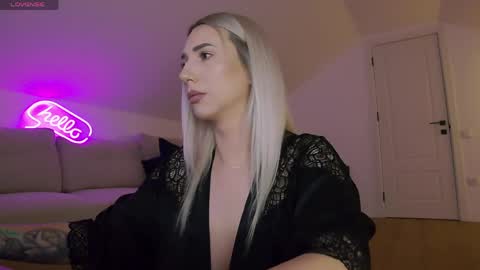 A day u didnt smile is a lost day online show from April 20, 7:33 am