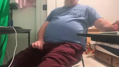 Allergictolove online show from October 14, 1:30 am