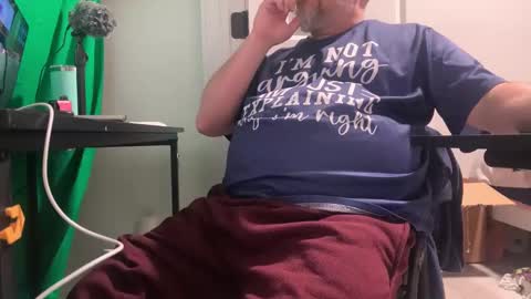 Allergictolove online show from February 9, 5:01 pm