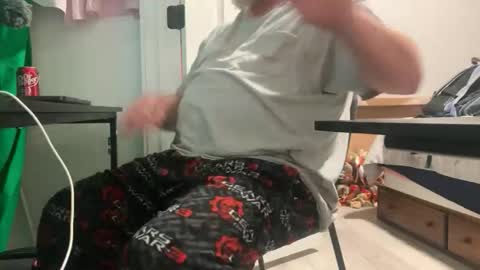 Allergictolove online show from November 16, 10:23 pm