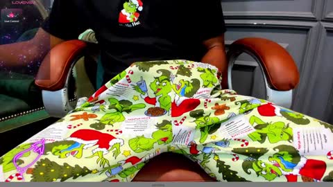                                 Help me reach 100 likes online show from December 25, 12:37 pm