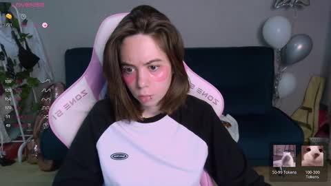 alice online show from March 7, 1:20 am