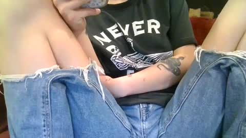 alliebearx online show from March 2, 7:56 pm