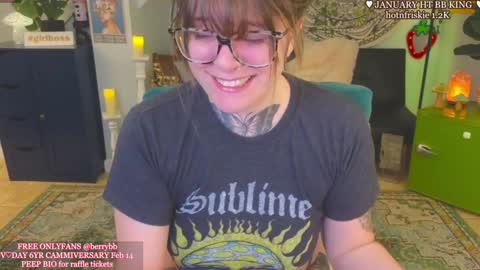 Snapshot of allieberrybb chatting on January 21, 4:32 am  bb  online show from January 21, 4:32 am