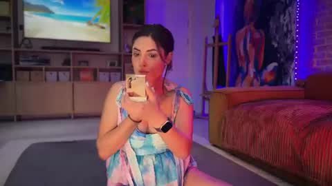 Allie online show from July 8, 11:35 am