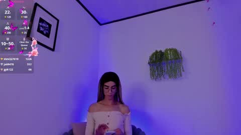 Snapshot of allison_alahia chatting on February 27, 3:51 am Allison online show from February 27, 3:51 am