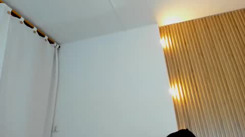 allison_fosther online show from September 17, 2:37 am