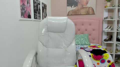 ALLISON online show from April 15, 7:58 pm