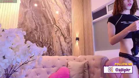 allison_parker1_ online show from December 2, 12:03 pm