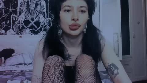 Alis online show from April 15, 8:20 pm