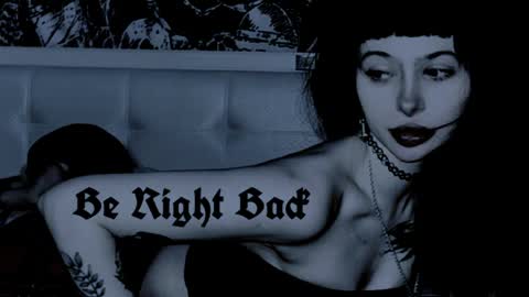 Alis online show from April 18, 7:07 pm