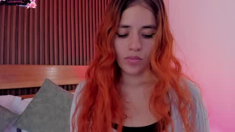 A L L I S S online show from April 21, 7:54 pm