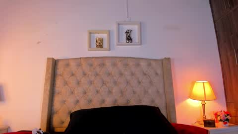 allisson online show from April 1, 1:41 pm