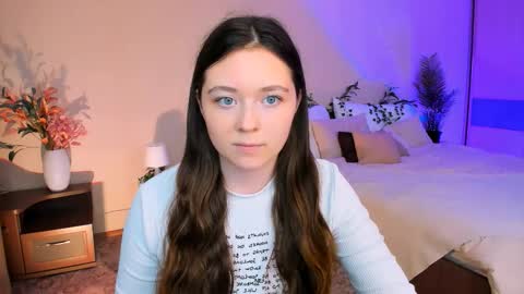 alluringeyess online show from September 10, 12:39 pm