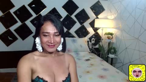 Snapshot of alluringriccaxxx chatting on February 25, 4:35 pm alluringriccaxxx online show from February 25, 4:35 pm