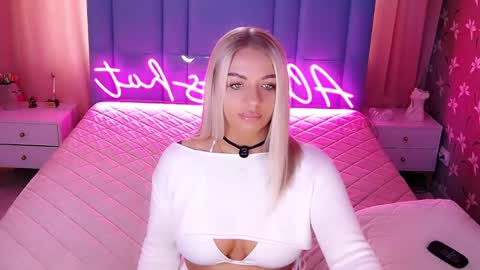 AlwaysHot online show from April 1, 2:56 am