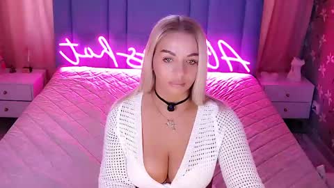 AlwaysHot online show from April 13, 2:16 am