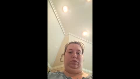 ally12334 online show from April 11, 3:49 pm