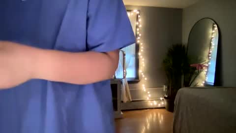 Snapshot of allyanalangel chatting on March 6, 9:31 pm allyanalangel online show from March 6, 9:31 pm