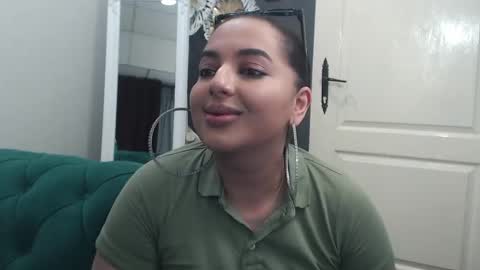         online show from April 20, 8:12 pm