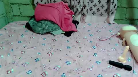 allys_collens online show from April 20, 6:16 am