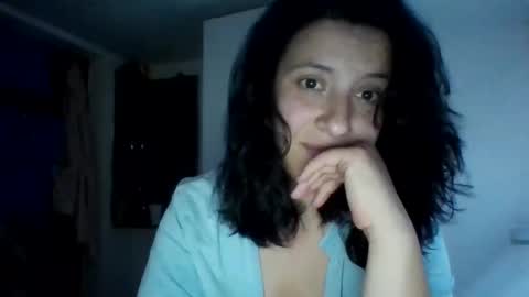 Snapshot of alma_amy chatting on October 16, 8:18 pm Alma online show from October 16, 8:18 pm