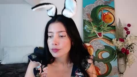 alma_art_ online show from April 6, 10:00 pm