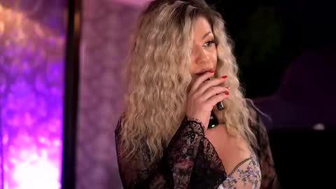 Alma online show from December 1, 6:39 pm