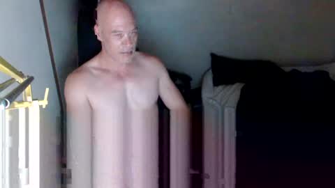 almostanything4u online show from February 9, 11:47 am