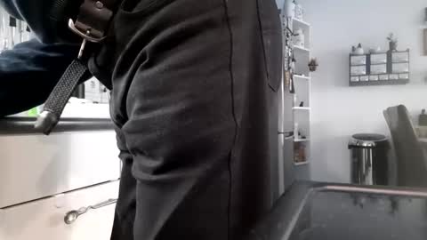 LickingUallover online show from February 1, 2:02 pm