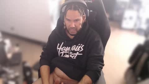 simplyfaded online show from February 13, 7:31 pm