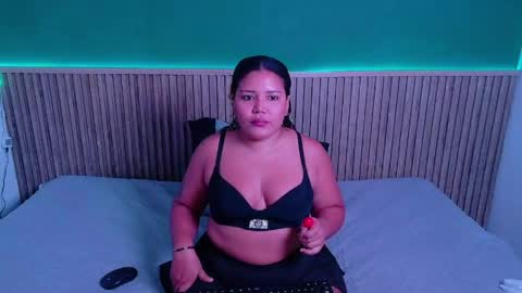 alondra_x0x0 online show from May 9, 1:17 pm