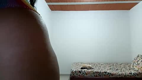 AlondraMendez online show from October 4, 10:18 pm