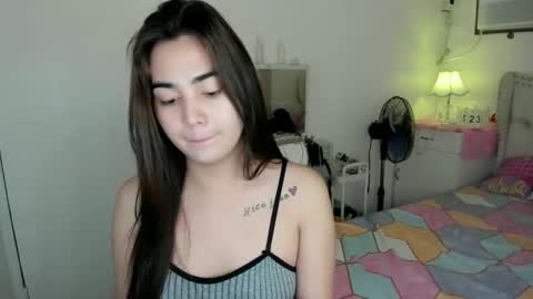 alovelydollnica online show from April 23, 6:21 am