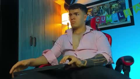 alpha_dominus_ online show from November 24, 3:16 am