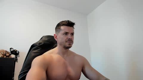 LeatherMaster online show from April 25, 9:55 am