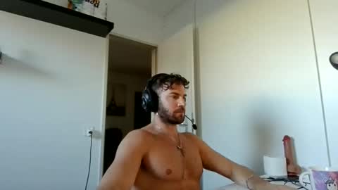 alphah_hunk online show from March 20, 3:50 pm