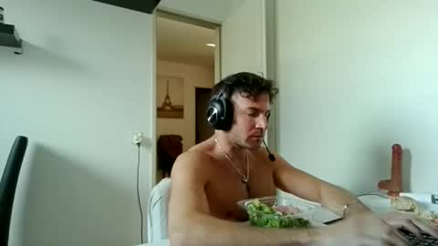 alphah_hunk online show from April 2, 3:19 pm