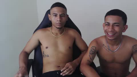 alphas_latins online show from April 15, 7:58 pm