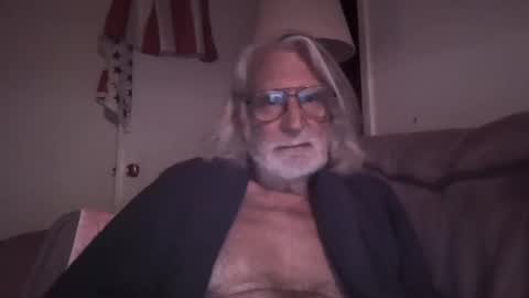 Snapshot of alphauniform chatting on September 10, 2:56 am AlphaUniform online show from September 10, 2:56 am