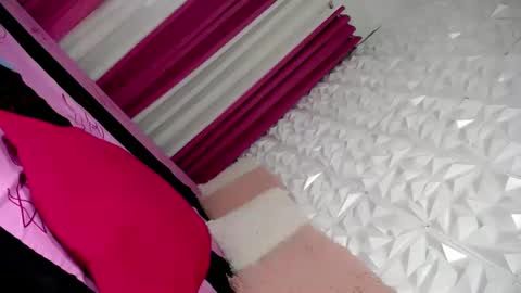 Chloe- DONT FORGET TO FOLLOW MElets getting to know each other and make some love and fun online show from February 23, 2:29 am