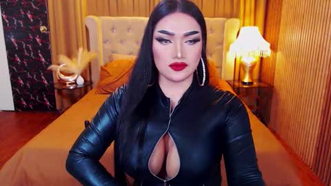 Snapshot of alurajhenson chatting on September 18, 1:53 am Alura Jhenson online show from September 18, 1:53 am