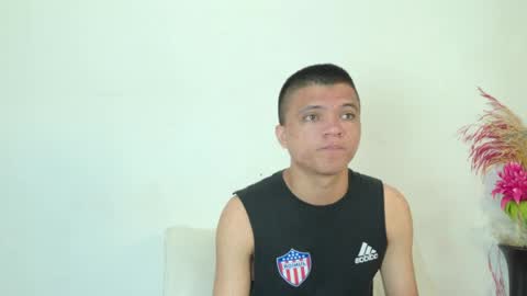 aly_n_sebas online show from April 15, 3:21 am