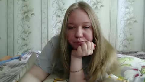 alya764770 online show from May 27, 1:23 am
