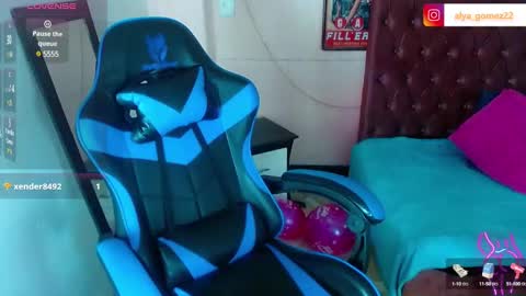   online show from December 25, 10:27 pm