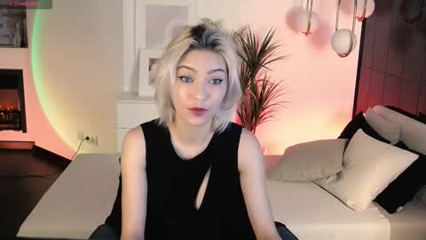 Alysia online show from October 14, 2:31 pm