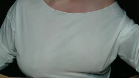 Snapshot of alyss_skye28 chatting on September 30, 1:05 am Alyss Skye online show from September 30, 1:05 am