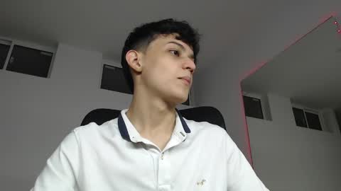 alyxen online show from April 20, 7:39 pm