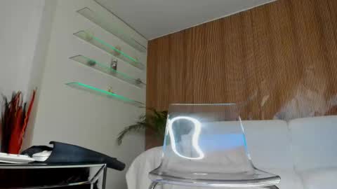 alyxvond online show from March 17, 5:45 am